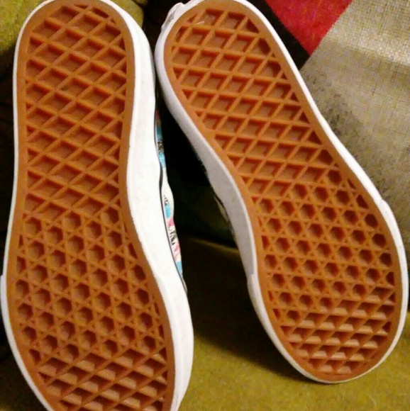 *SOLD*Girl's Slip On Vans Size 1.5 Boho - Picture 5 of 5